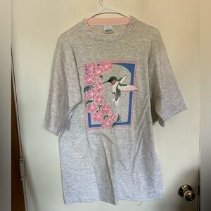 Vintage Washington hummingbird sleeve large graphic shirt